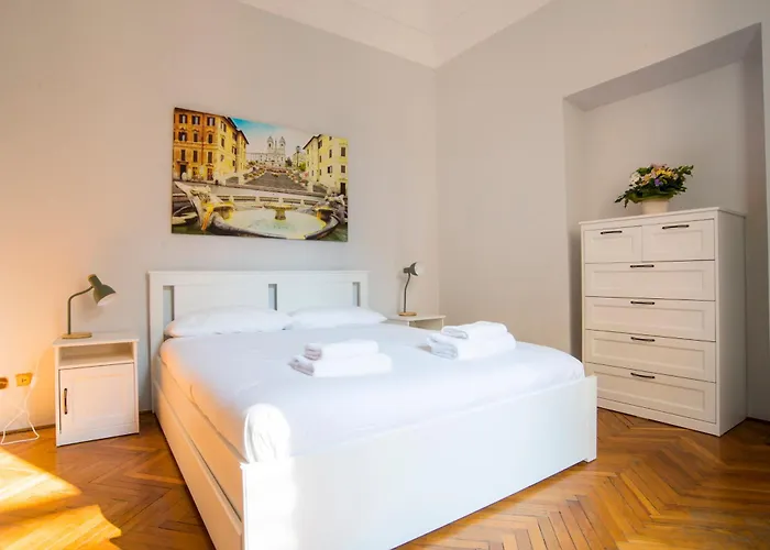 Imperial House Apartment Rom