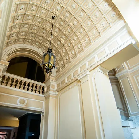 Imperial House * Roma